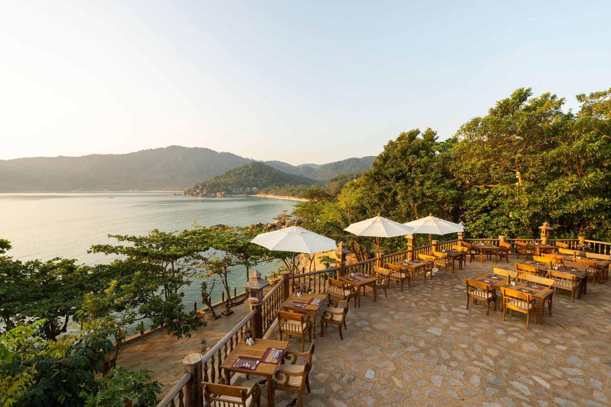 Santhiya Koh Phangan Resort And Spa Exterior photo View of the restaurant