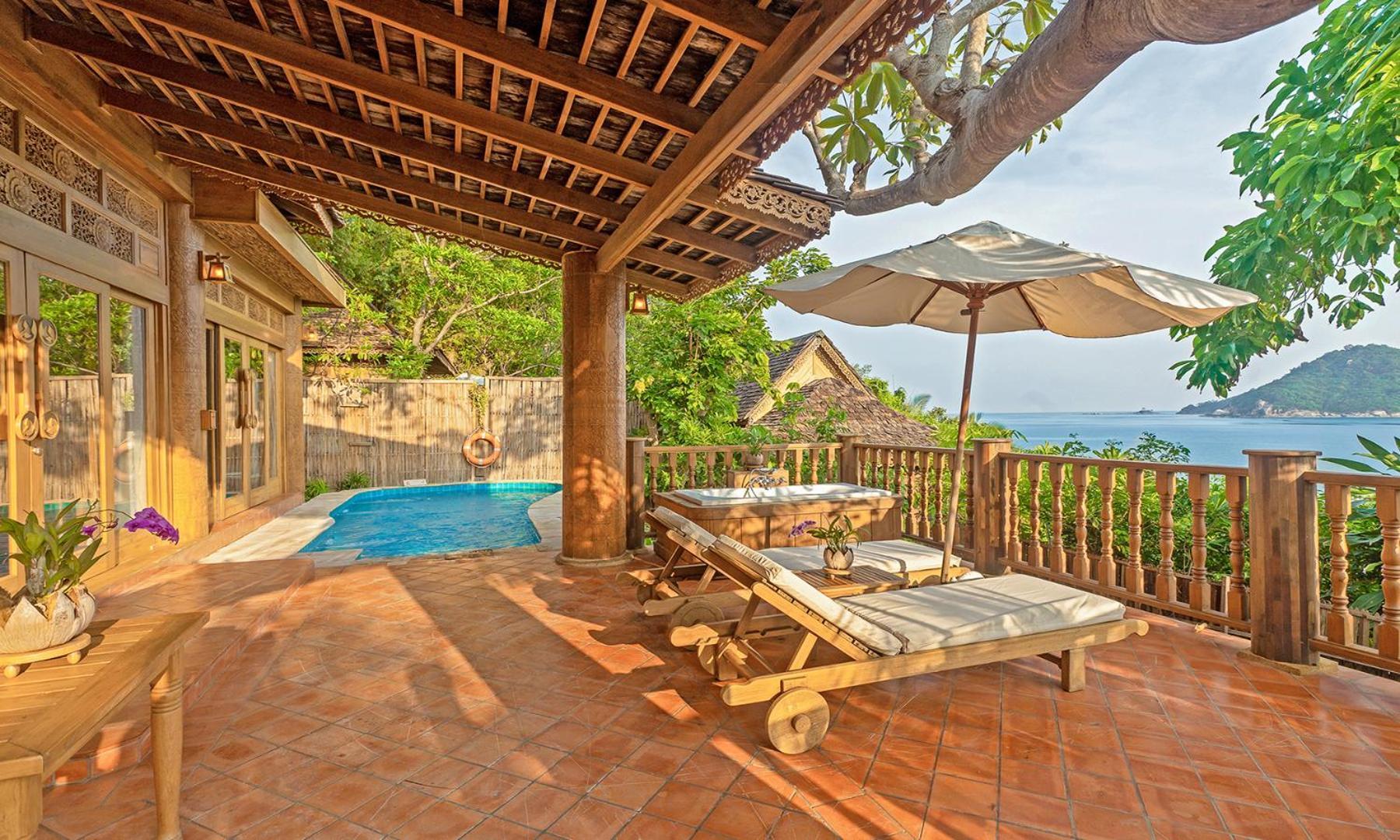 Santhiya Koh Phangan Resort And Spa Exterior photo A villa at the resort