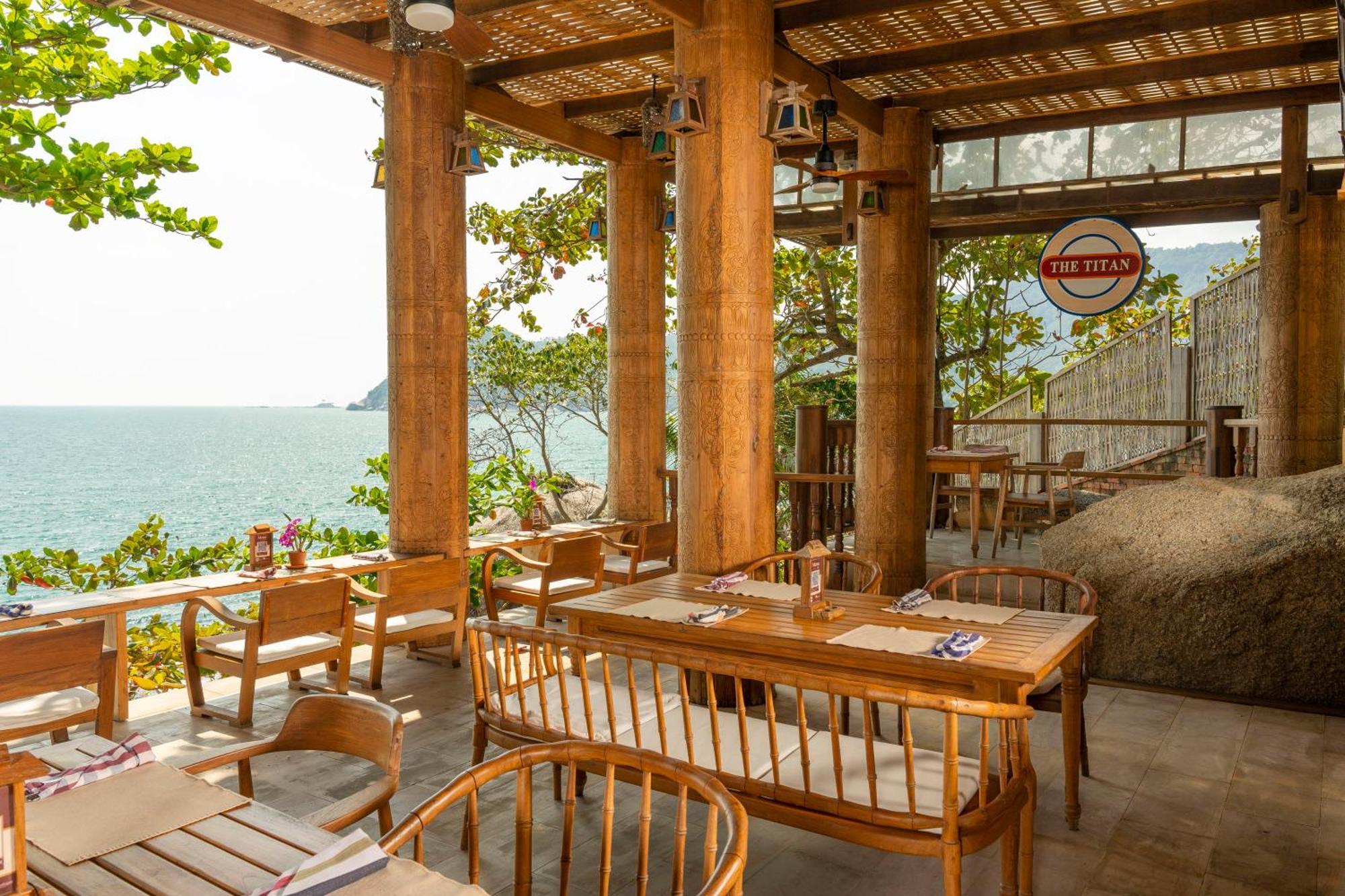 Santhiya Koh Phangan Resort And Spa Exterior photo The Deck Restaurant